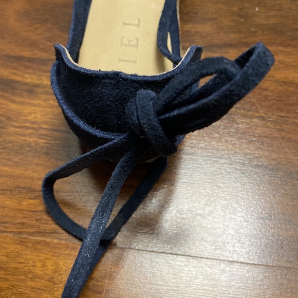 Fiel Flats navy blue suede size 6 new in box - Picture 6 of 7